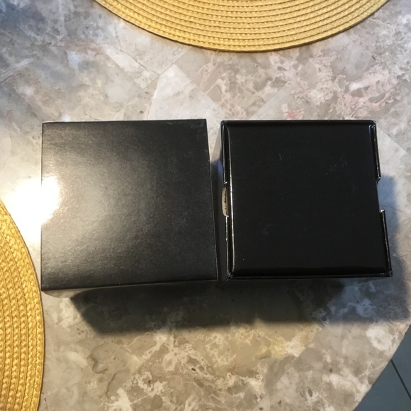 Women /Girls FBI Logo Date/Time Watch NEW! Genuine Leather Band. - Picture 15 of 16